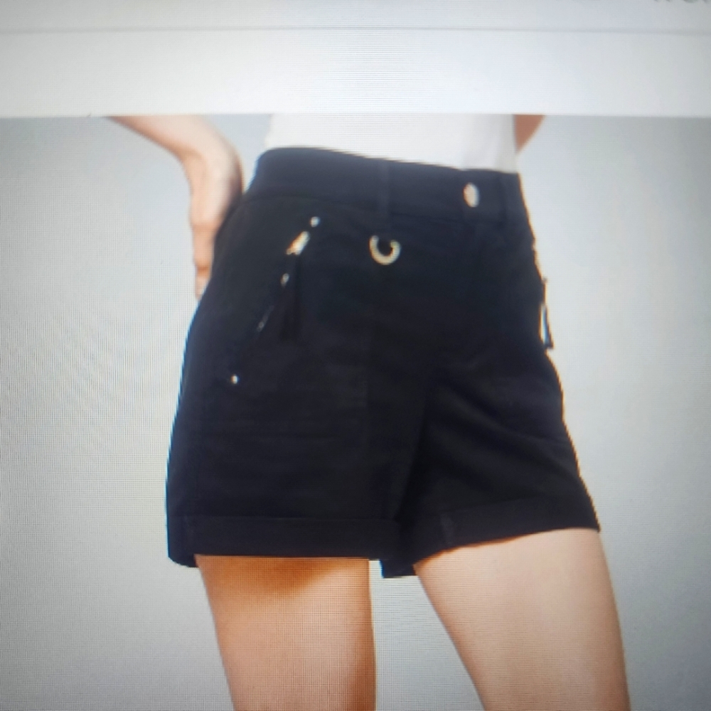 WHBM PRET-A-PLAY BLACK 5 INCH SHORTS